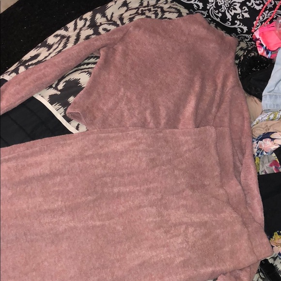 Matching Outfit - Picture 1 of 3